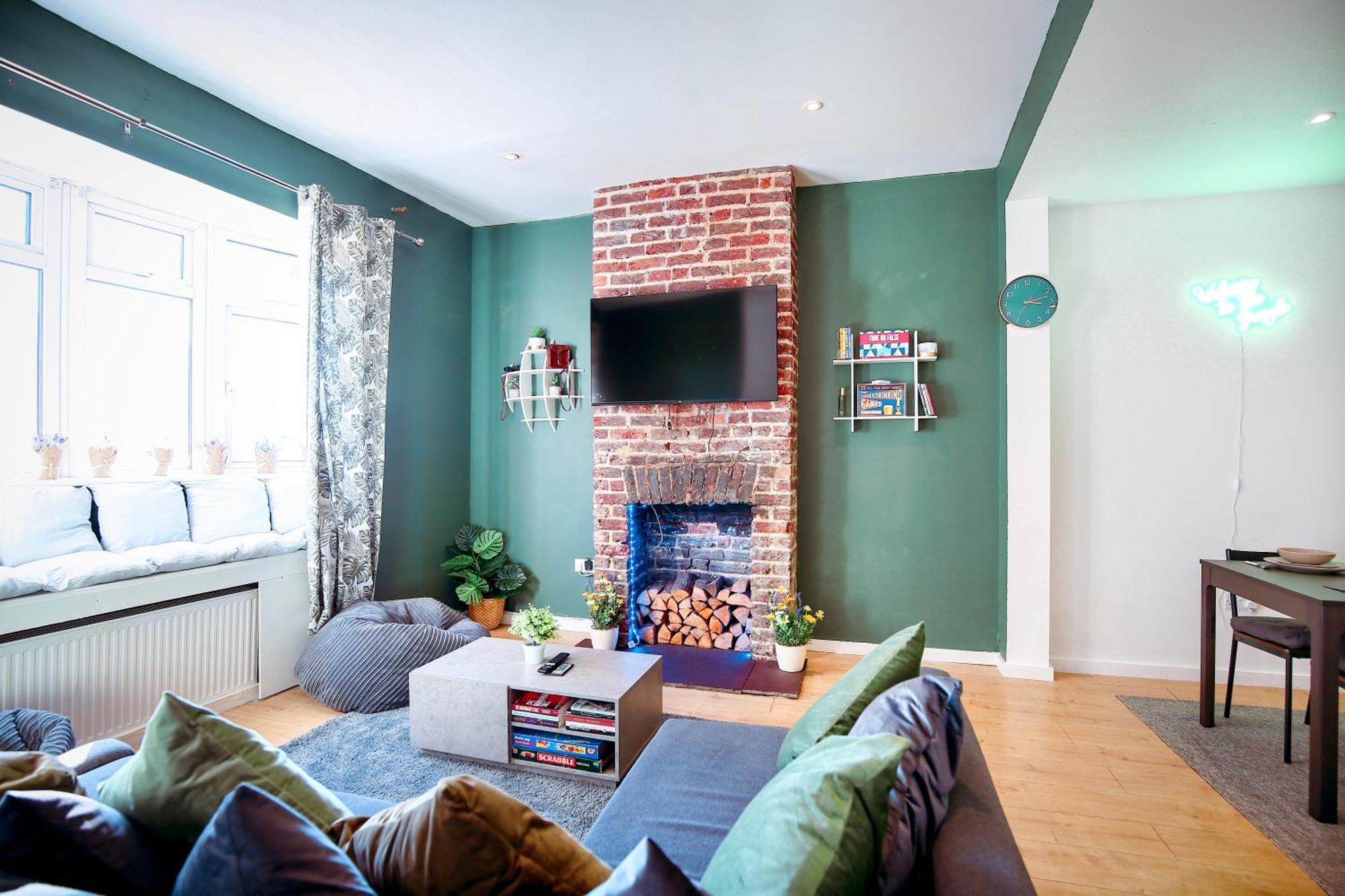 Three Bedroom House By Peacegrove Homes Short Lets & Serviced Accommodation Brighton With Free Wifi & Pet Friendly المظهر الخارجي الصورة