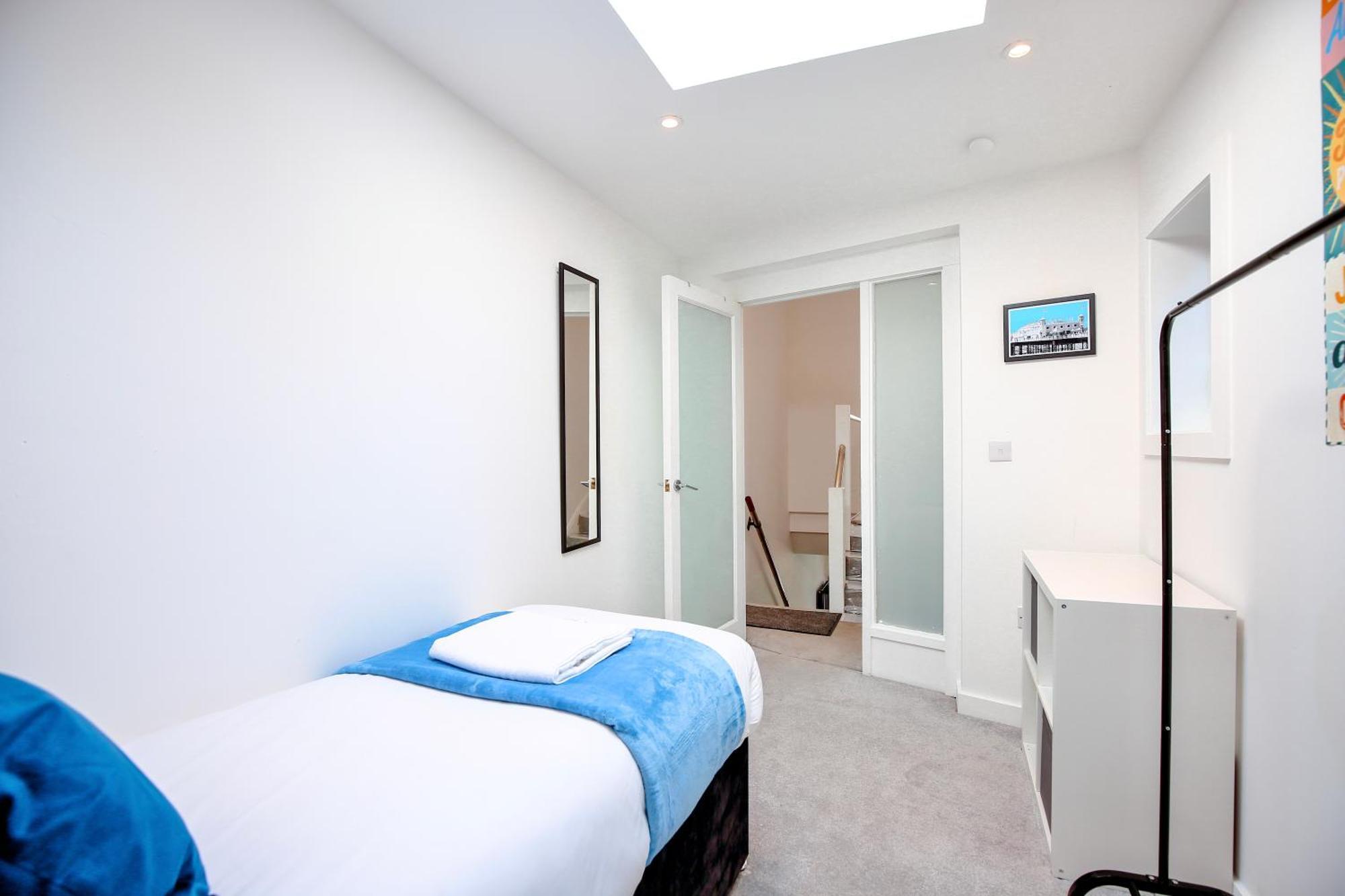 Three Bedroom House By Peacegrove Homes Short Lets & Serviced Accommodation Brighton With Free Wifi & Pet Friendly المظهر الخارجي الصورة
