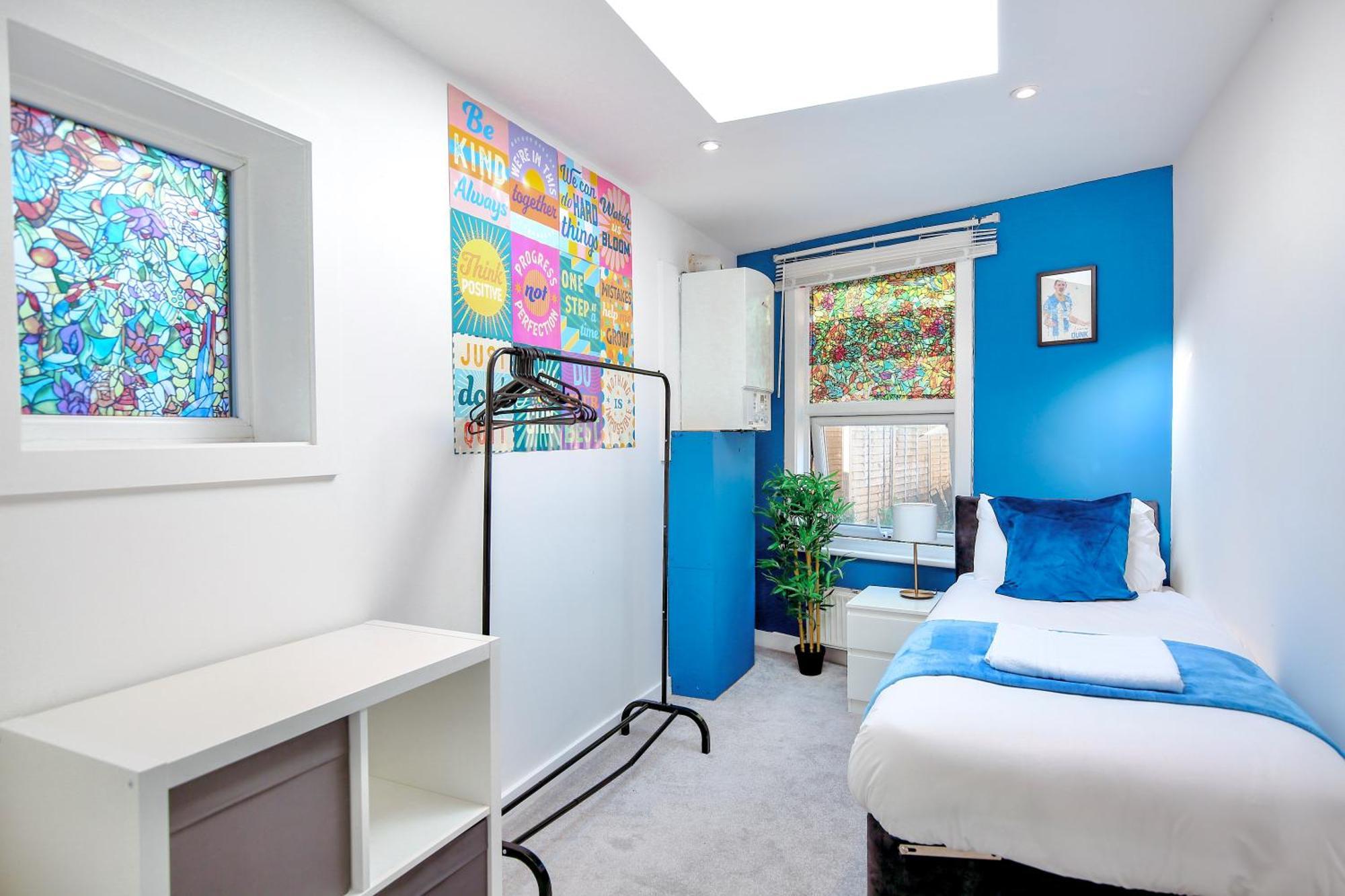 Three Bedroom House By Peacegrove Homes Short Lets & Serviced Accommodation Brighton With Free Wifi & Pet Friendly المظهر الخارجي الصورة